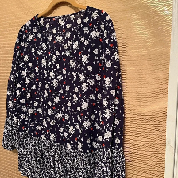 NAVY FLORAL BLOUSE~PEPLEM~XL - Picture 6 of 7